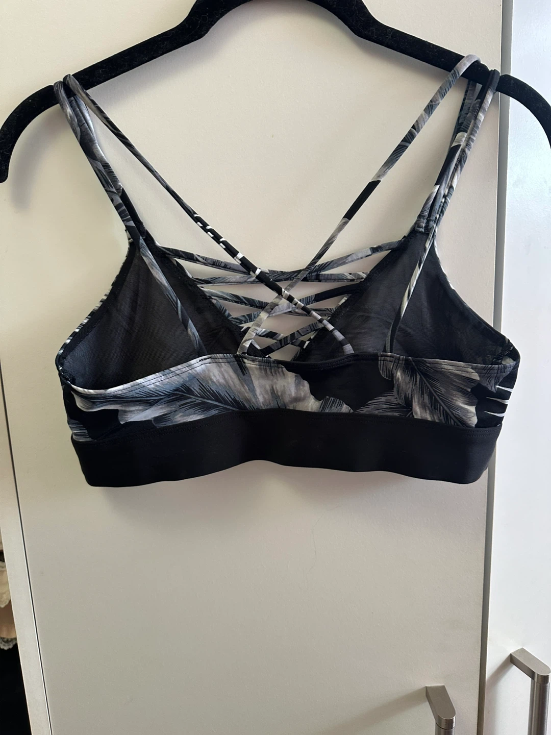 Victoria's Secret Pink Ultimate Sports Bra - photo 2