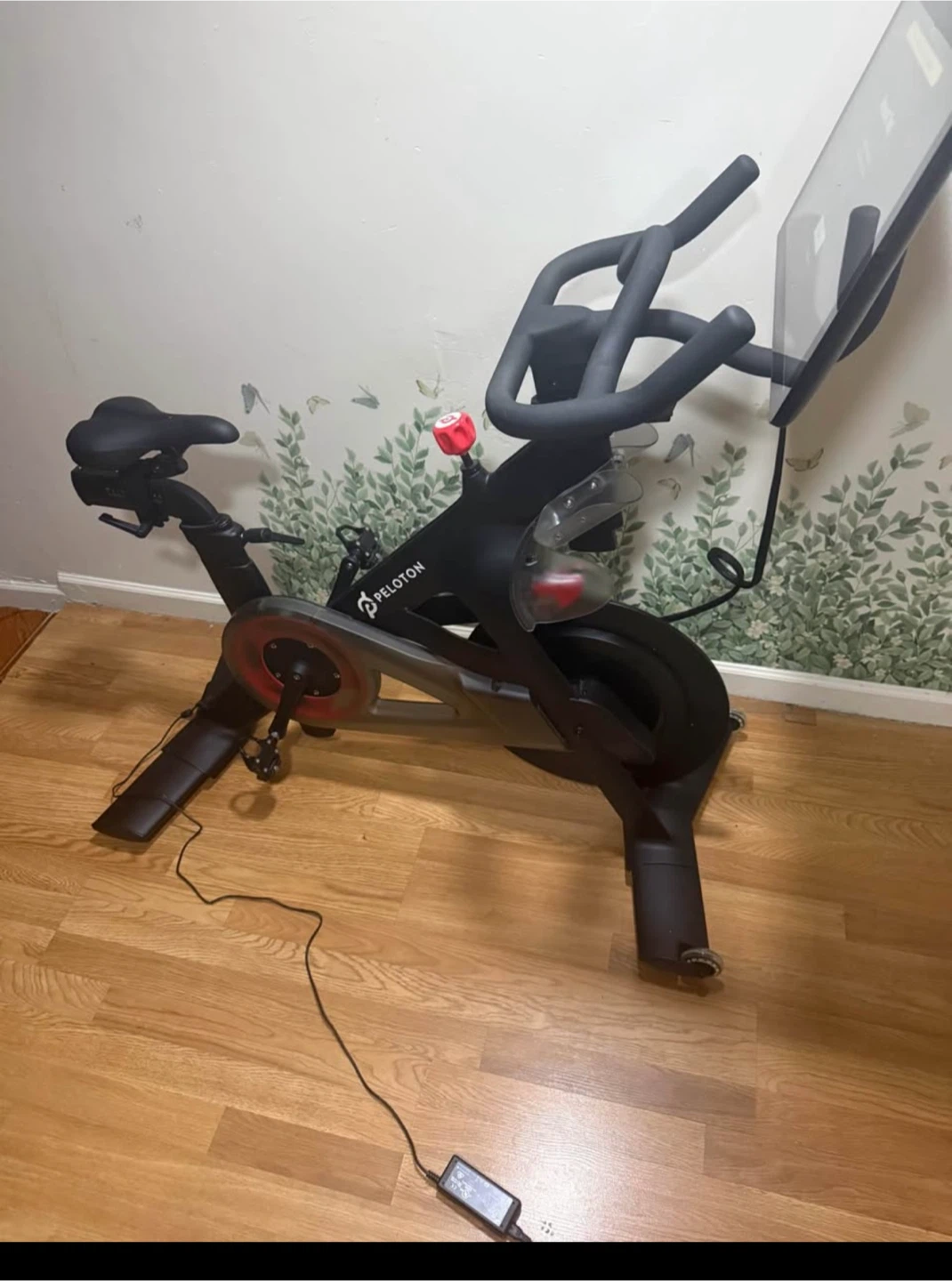 Peloton Original Indoor Exercise Bike - photo 3