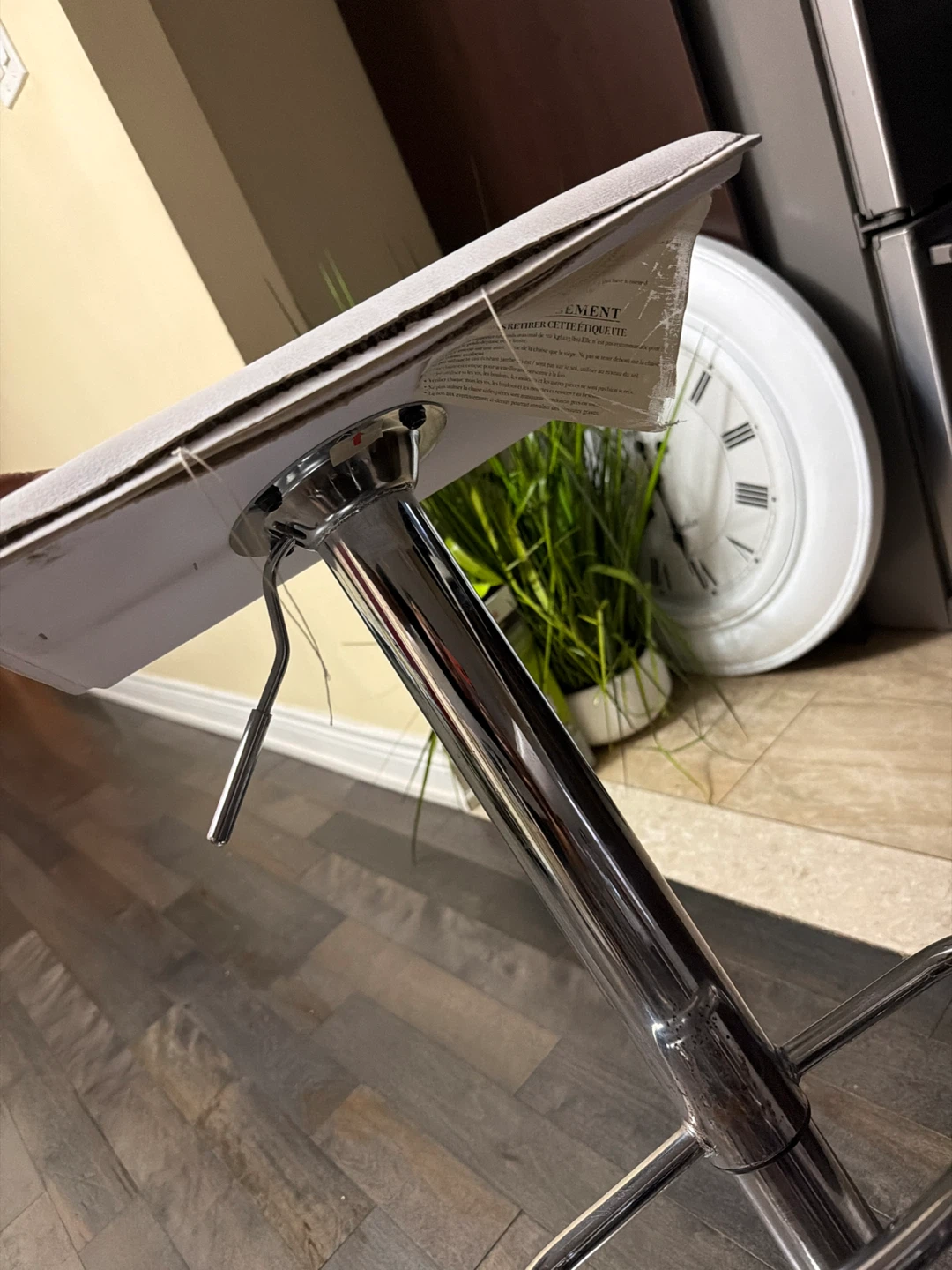 Set of 4 Adjustable white Bar Stools - photo 2