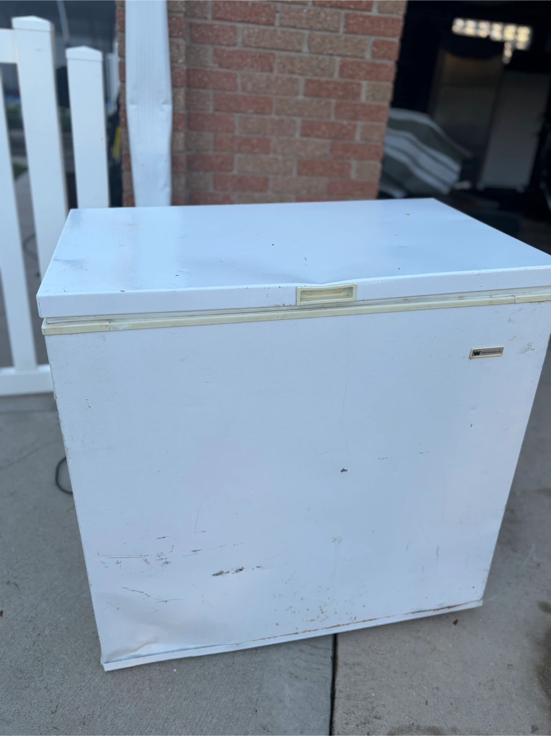 White-Westinghouse Chest Freezer