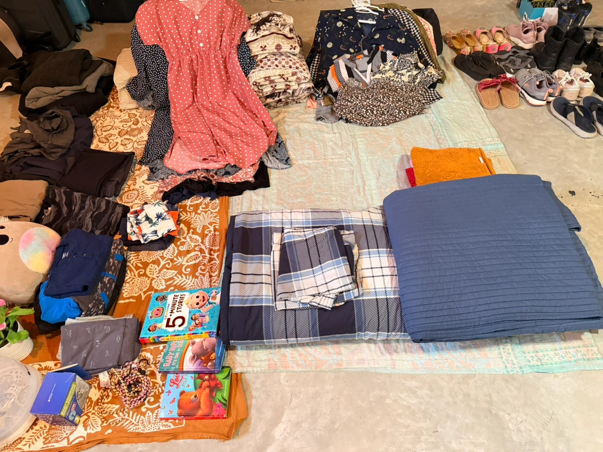 GARAGE SALE – EVERYTHING $1–$10! - photo 5