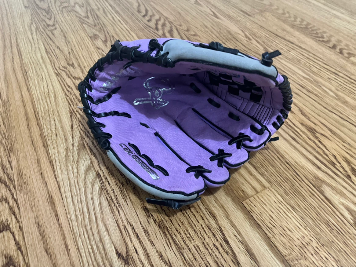 Wilson Cat Osterman Softball Glove. 11 1/2” inches - photo 2
