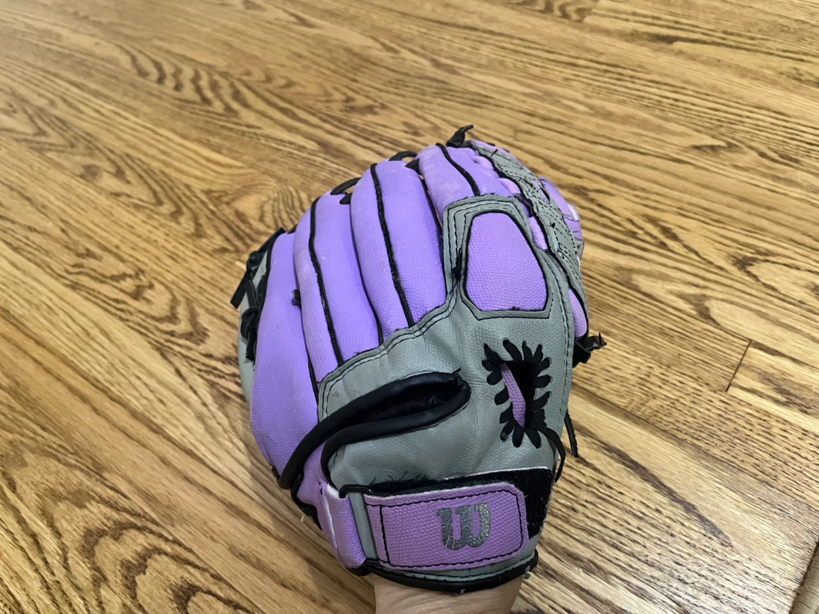 Wilson Cat Osterman Softball Glove. 11 1/2” inches - photo 3