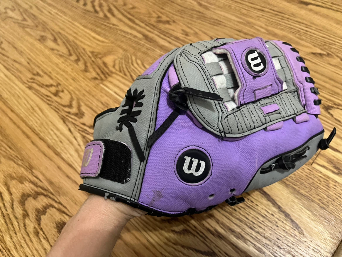 Wilson Cat Osterman Softball Glove. 11 1/2” inches - photo 4