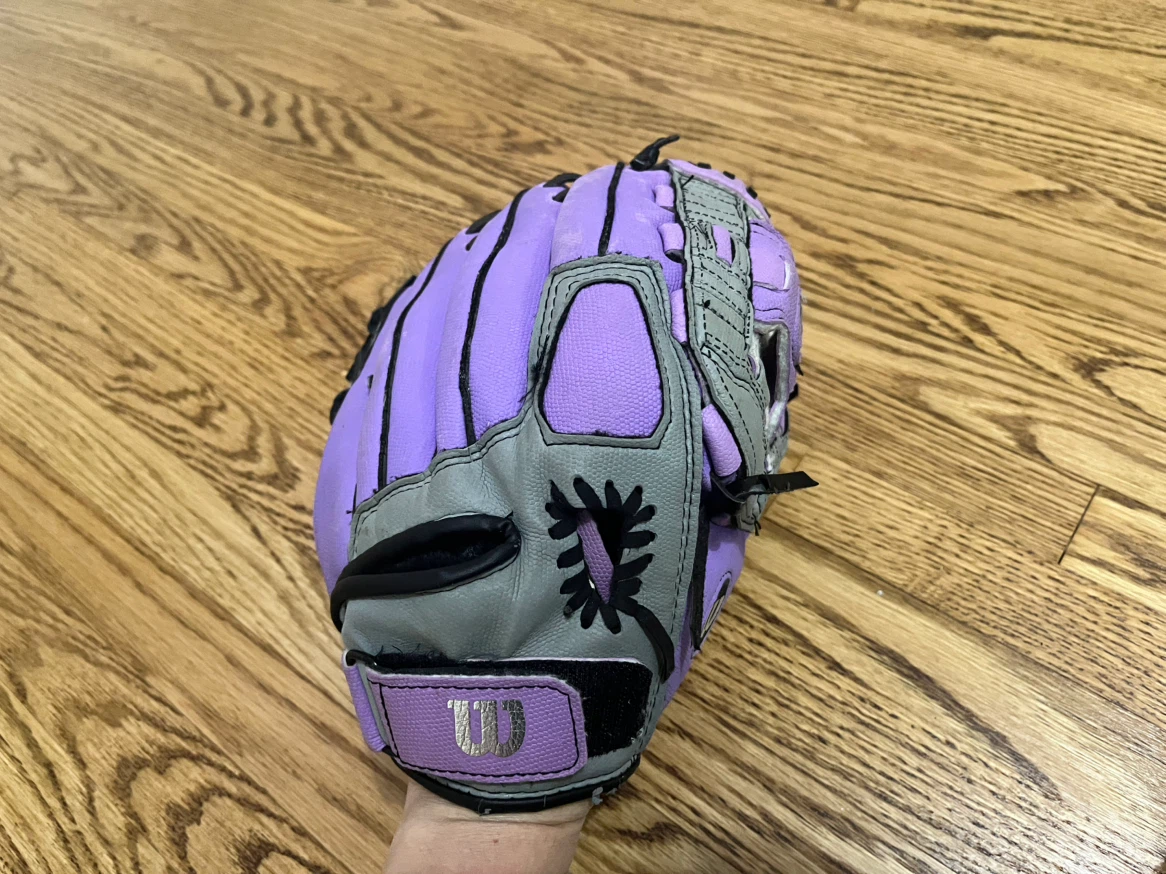 Wilson Cat Osterman Softball Glove. 11 1/2” inches - photo 5