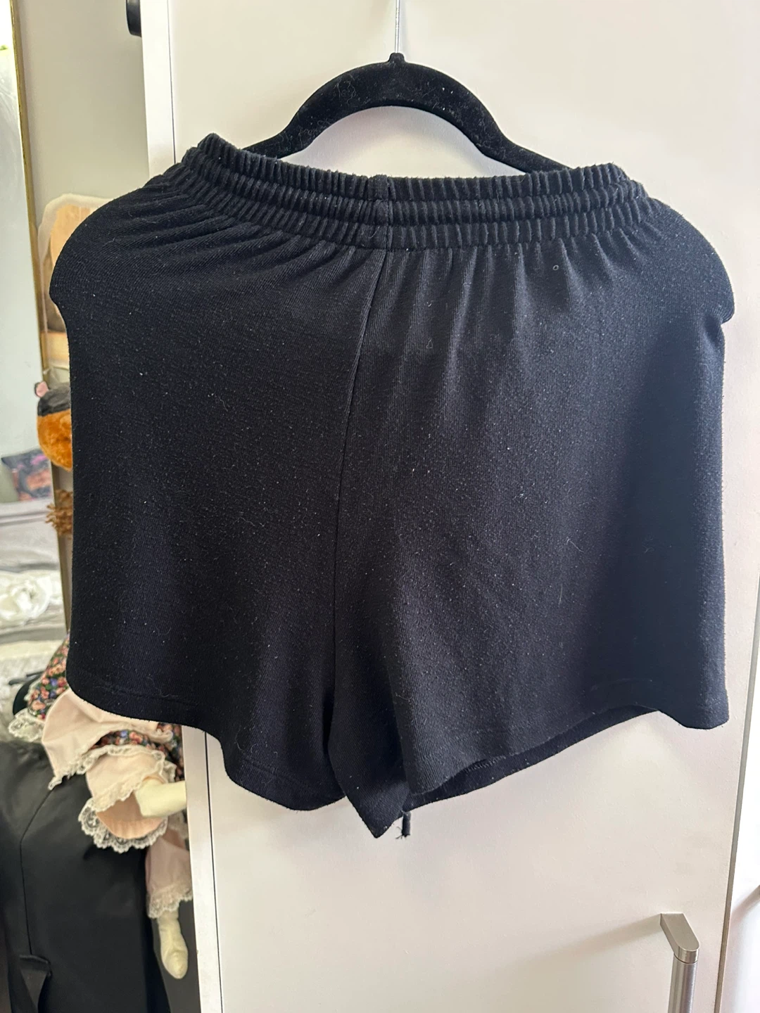 Wilfred Free black shorts - photo 2