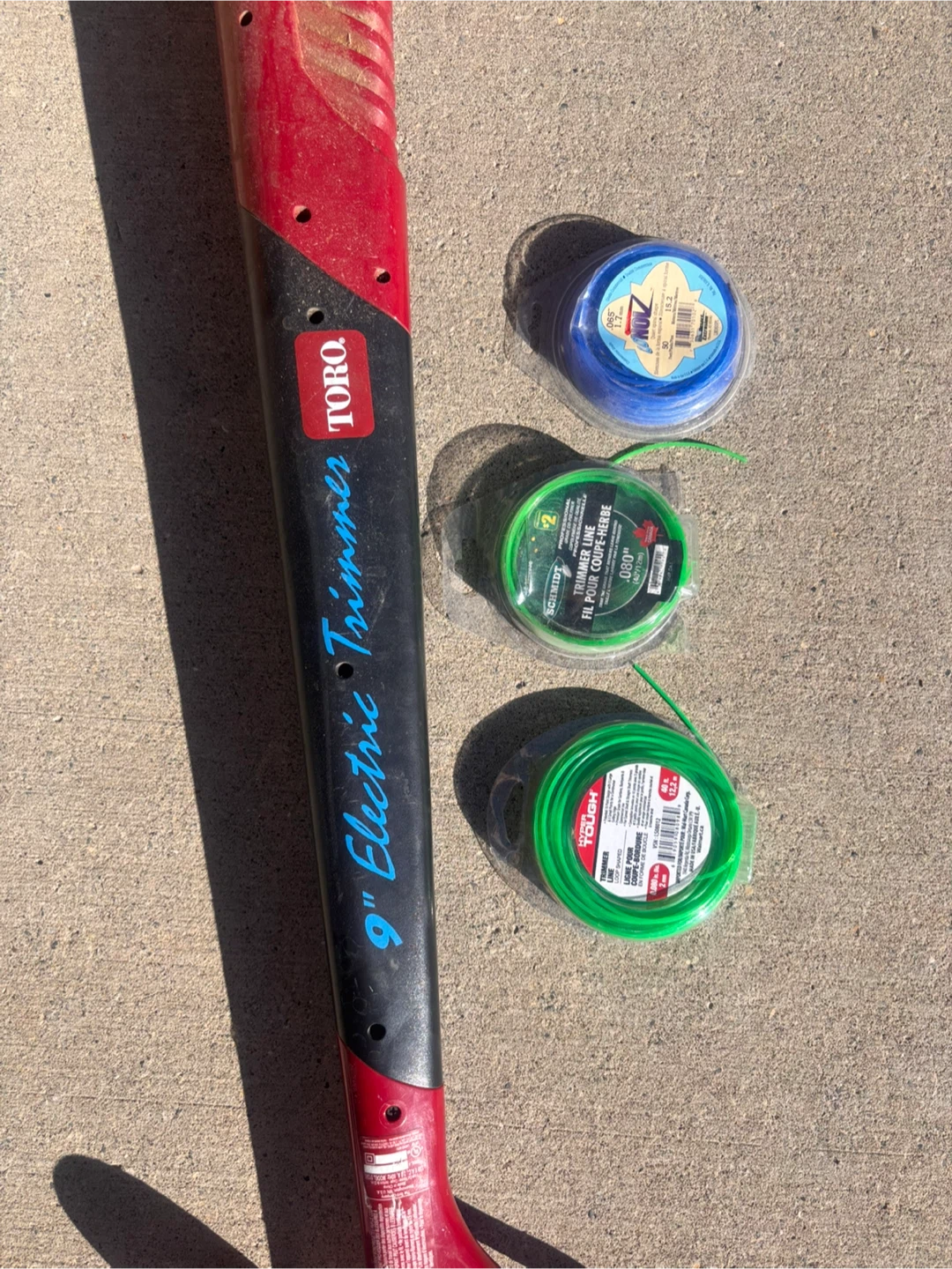 Toro 9" Electric Trimmer with Extra Trimmer Lines - photo 2