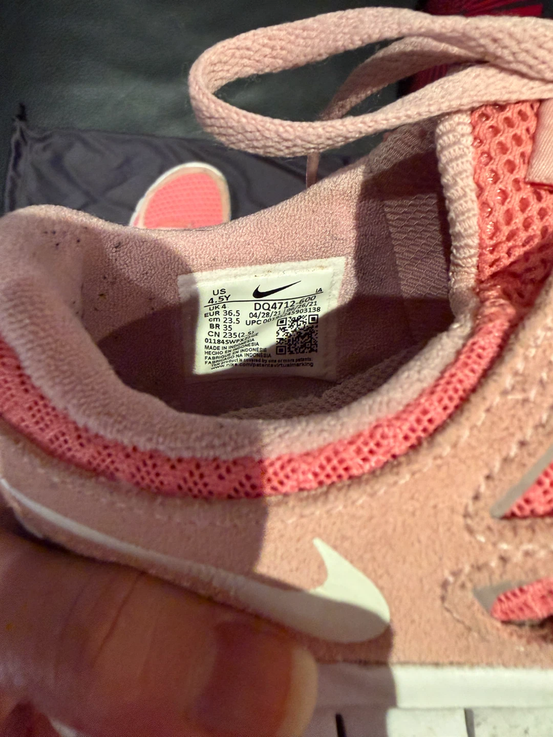 Nike Free Sneakers Pink Size 4.5Y - photo 4