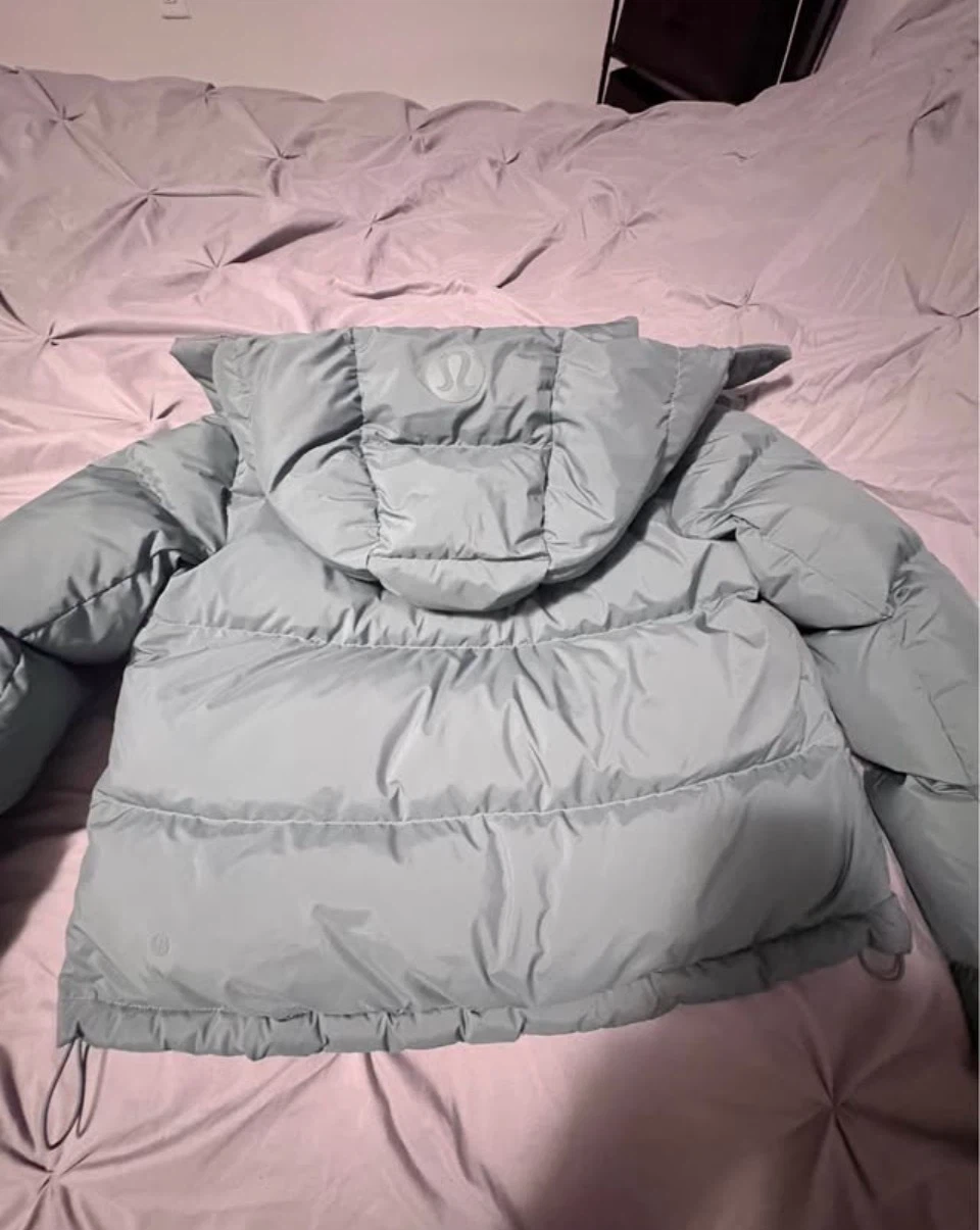 Lululemon Down Jacket - Size 2 - photo 3