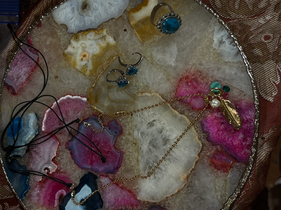 Assorted Fashion Jewelry Set - photo 2