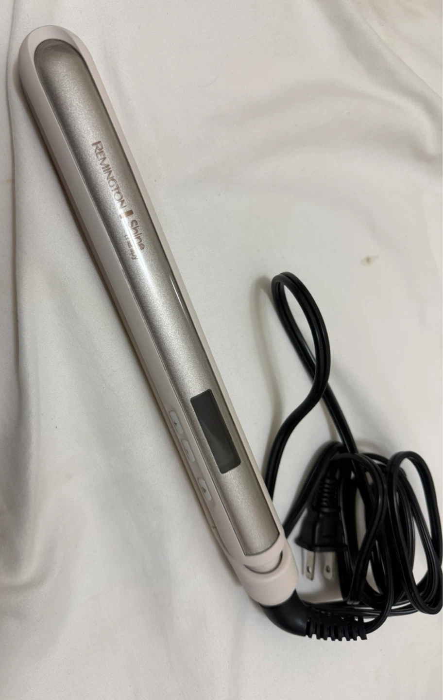 Remington hair straightener