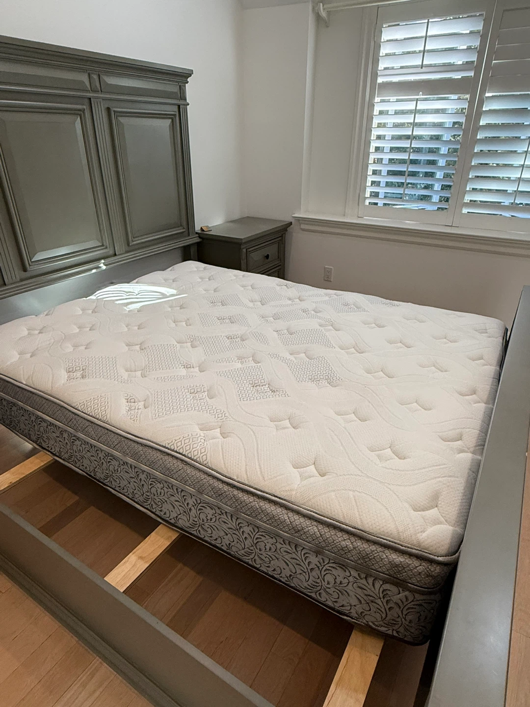Layla Distinction Queen Mattress