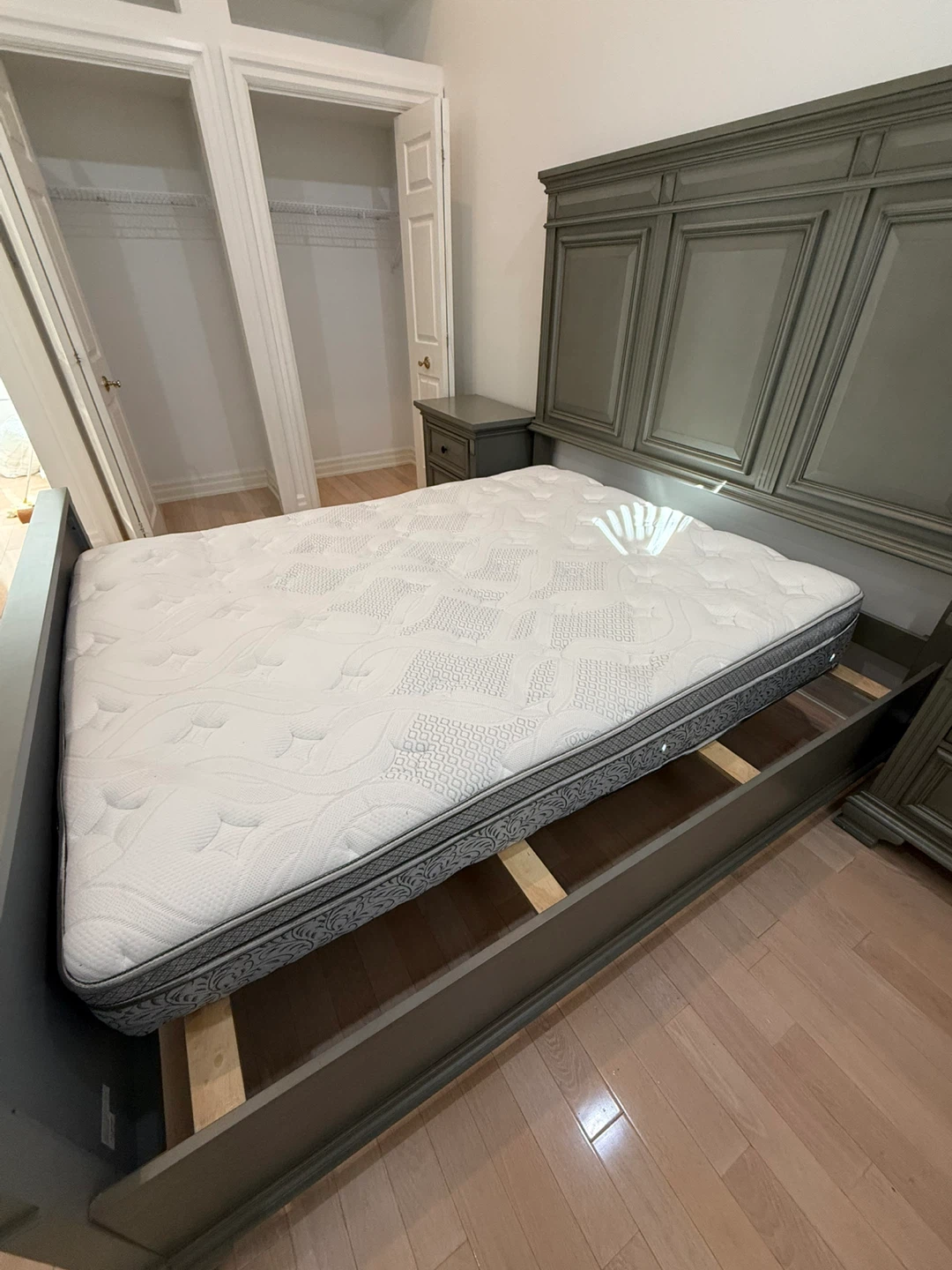 Layla Distinction Queen Mattress - photo 3