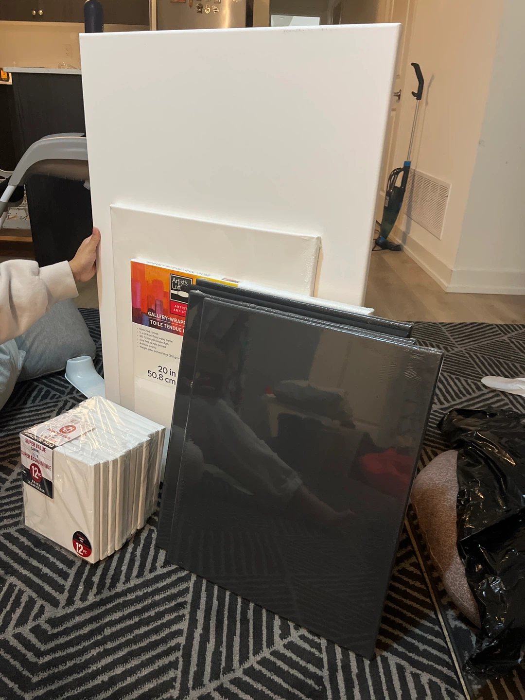 19 Canvases (Multiple Sizes)