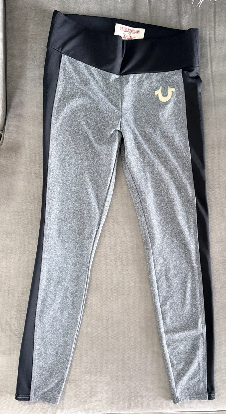 True Religion Hoodie and Leggings Set - photo 5