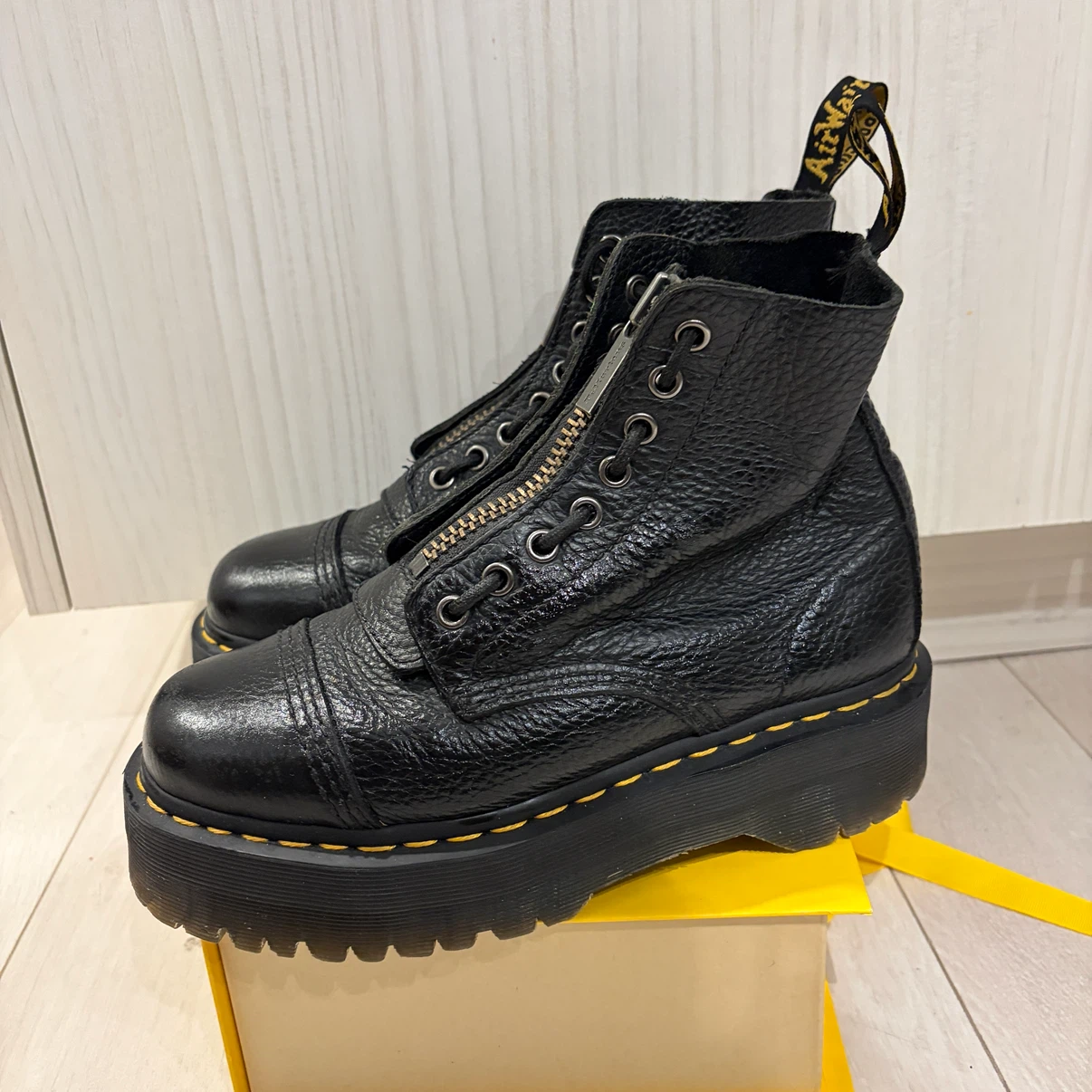 Dr. Martens Sinclair Black Leather Boots - photo 3