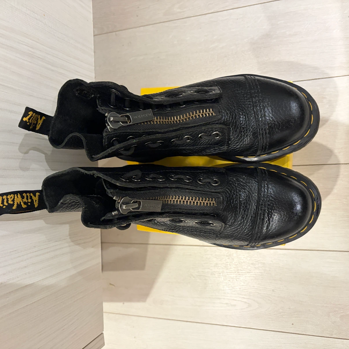 Dr. Martens Sinclair Black Leather Boots - photo 5