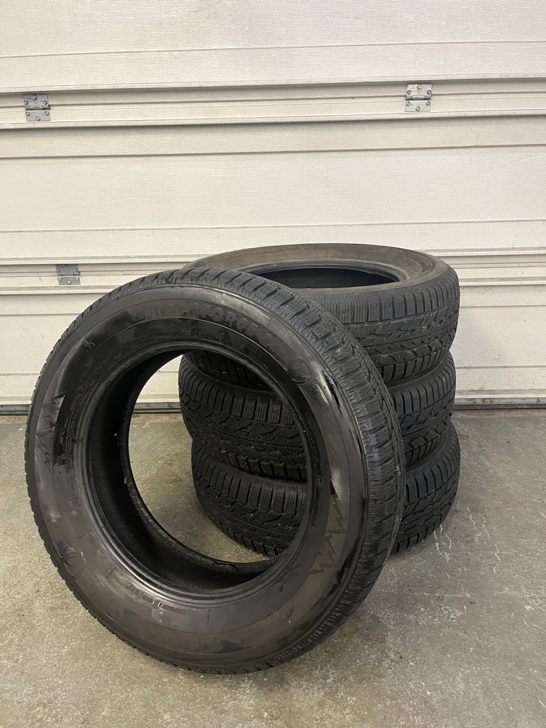 Set of 4 Firestone Winterforce 2 UV Tires - photo 5