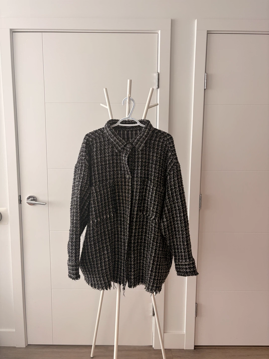 Yungpo Tweed Plaid Shirt Jacket