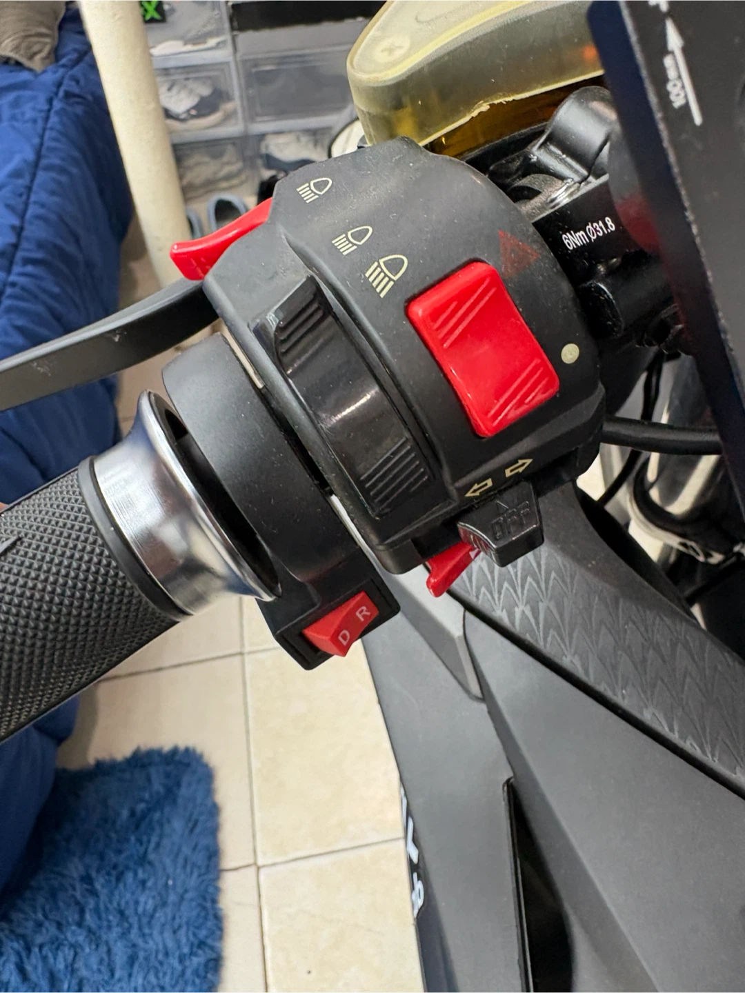 Heat Model Sport Electric Motorcycle - photo 5