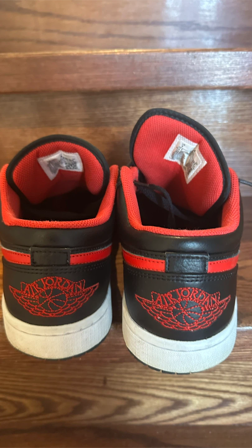 Air Jordan 1 Low Black and Gym Red - photo 3