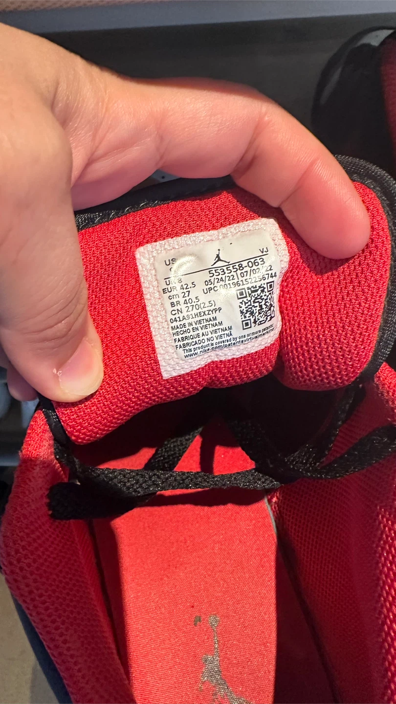 Air Jordan 1 Low Black and Gym Red - photo 4
