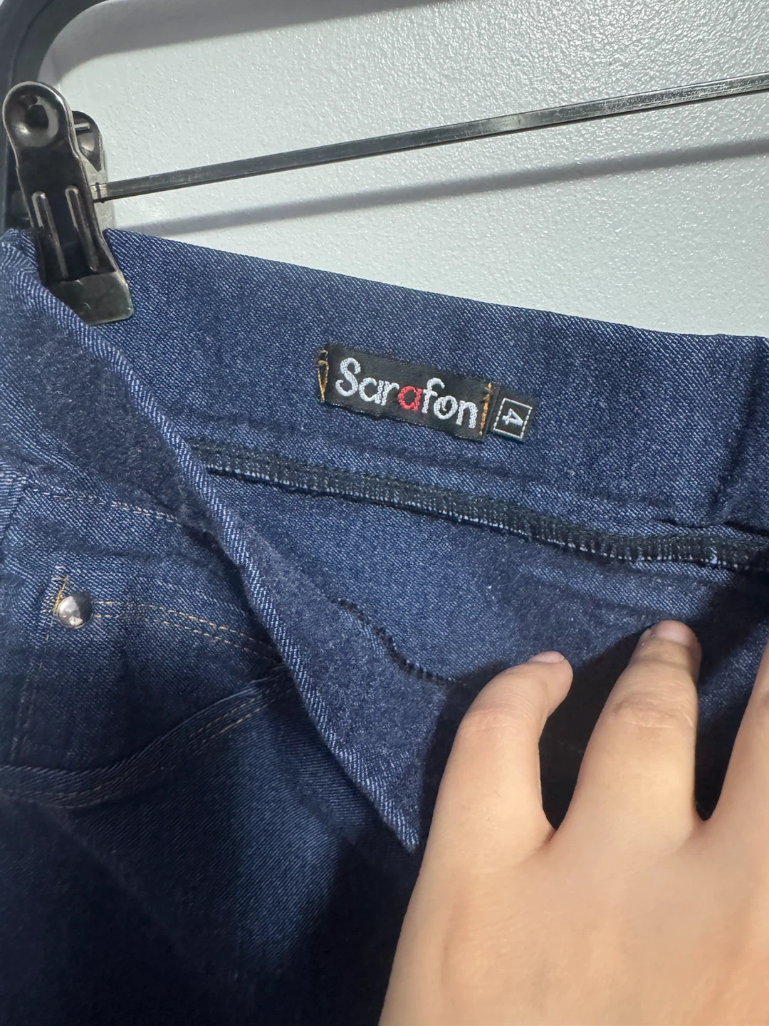 Sarafon dark wash denim pull-on pants, size 4 - photo 3