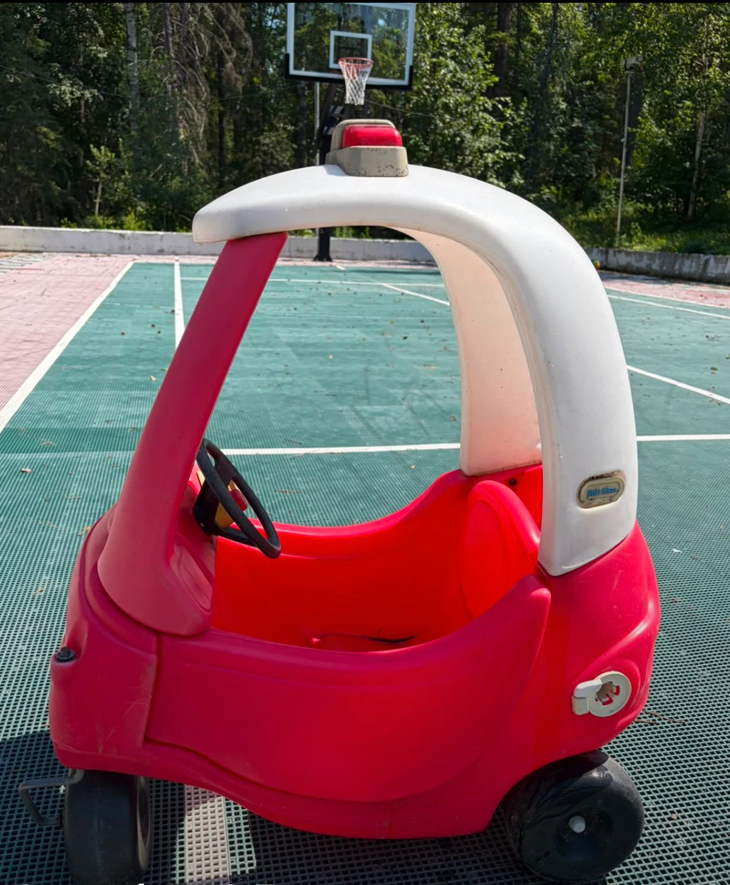 Little Tikes Cozy Coupe Ride-On Car