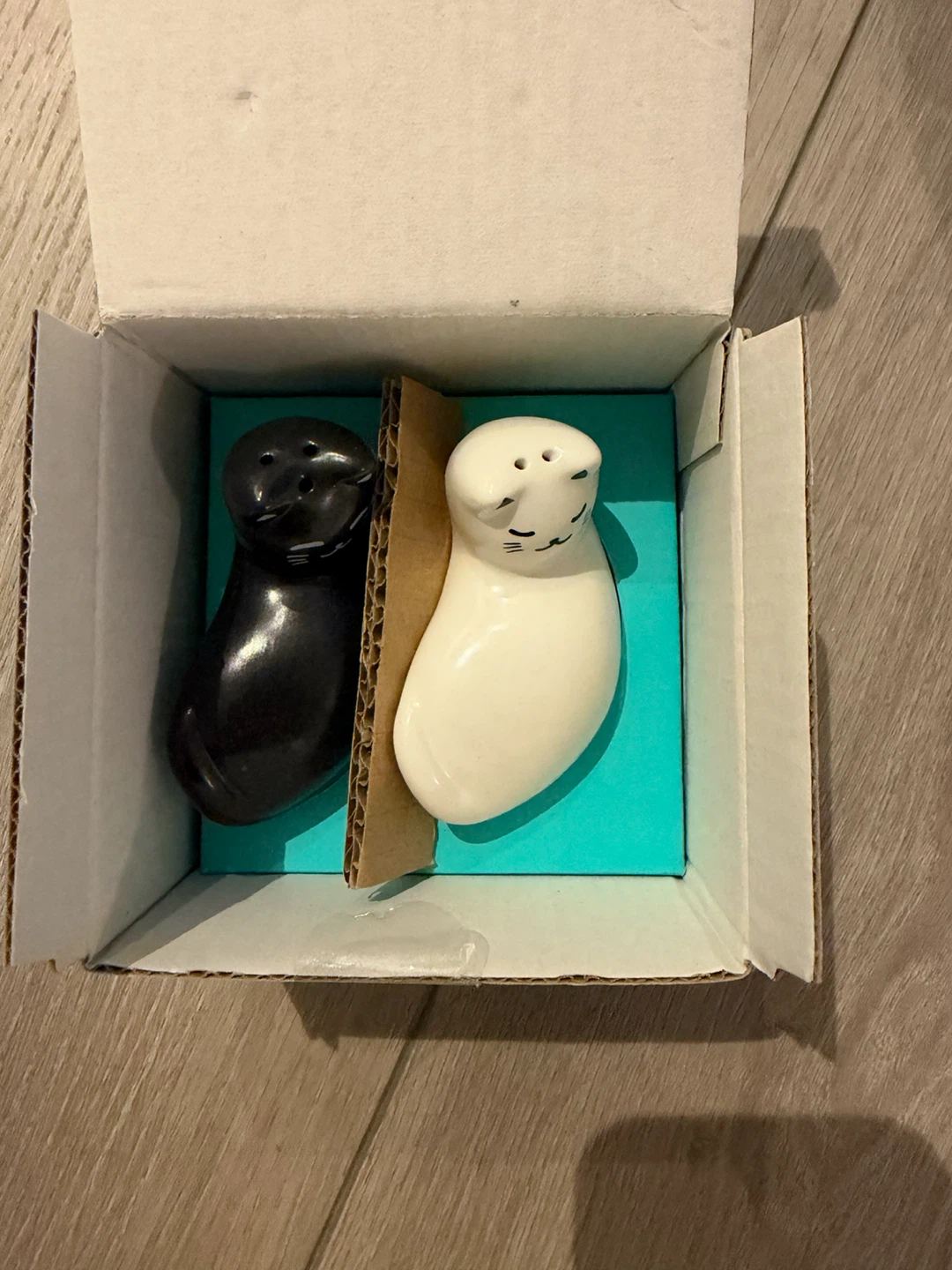 Kikkerland Purrfect Salt & Pepper Shakers - photo 2