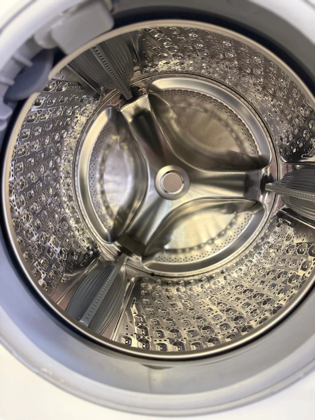 Samsung Front Load Washer with Pedestal - photo 5