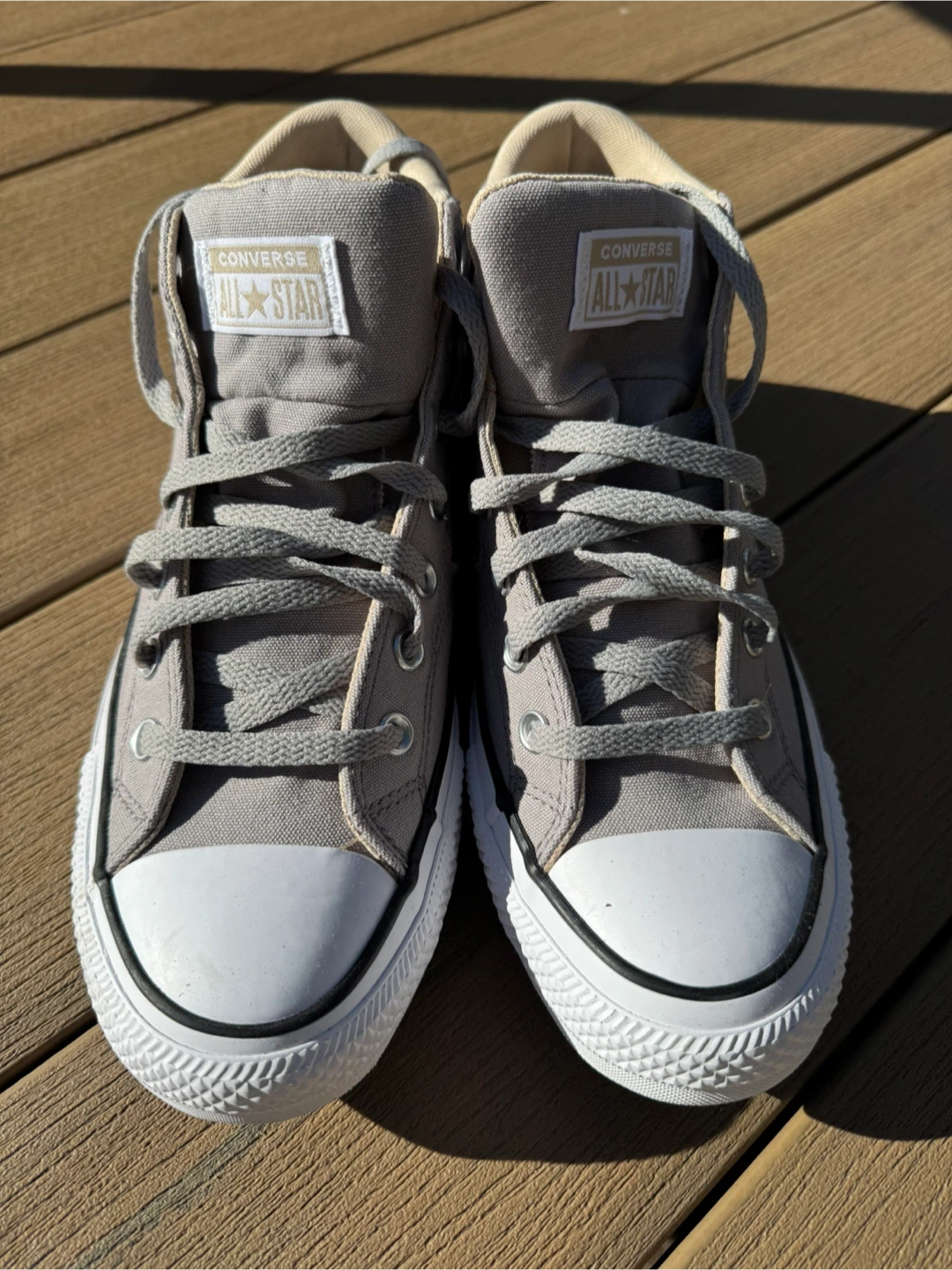 Converse Malden mid top size 10