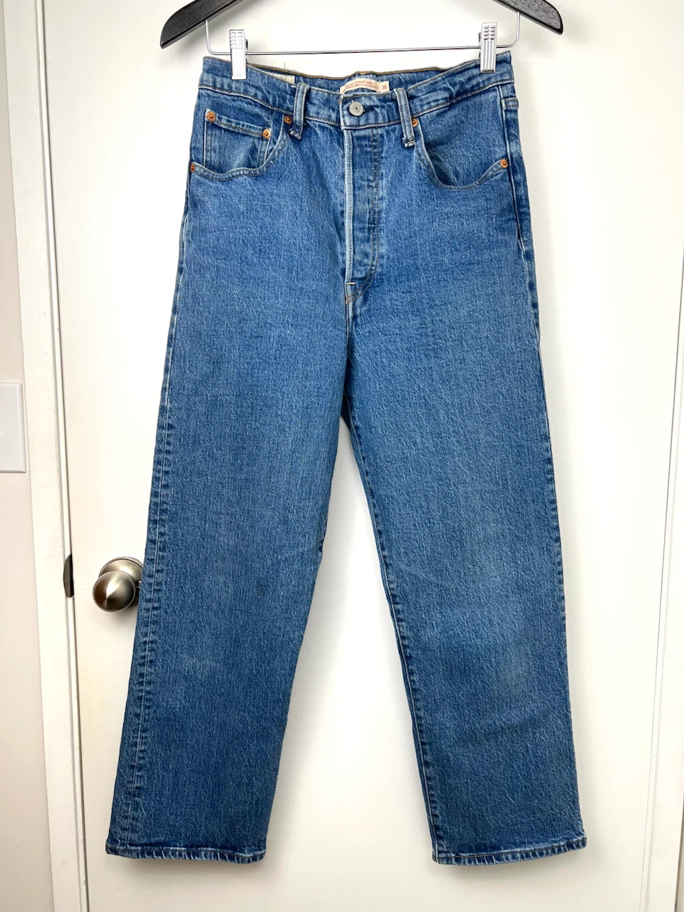 Levi’s Premium Ribcage Straight Leg Women’s Jeans size 30