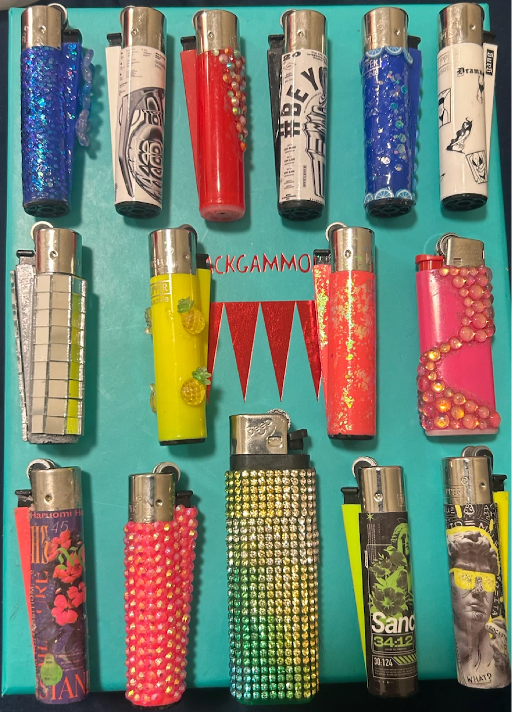 Assorted custom decorative lighters - photo 3