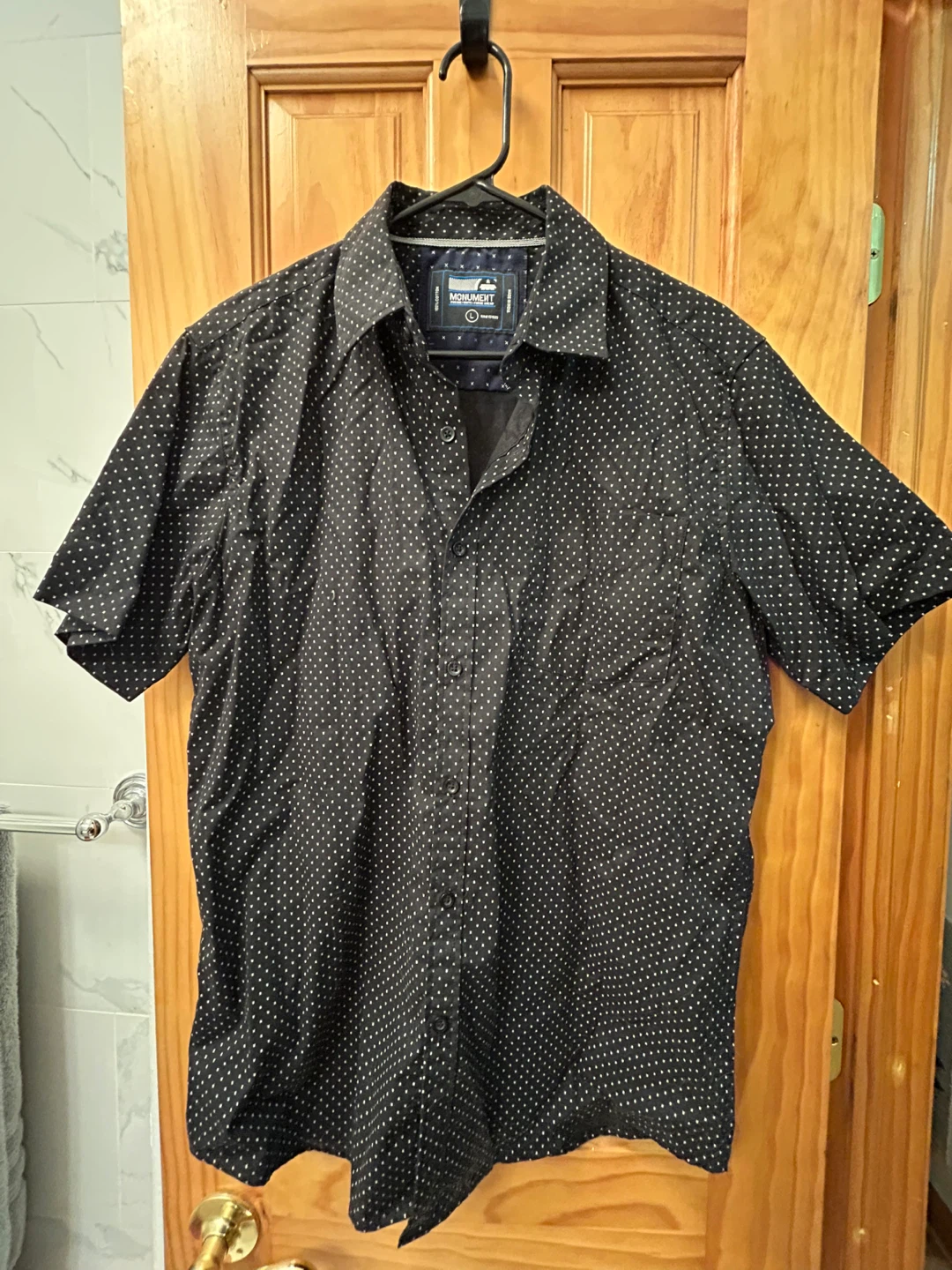 4x Men’s Short Sleeve Button Ups - photo 3