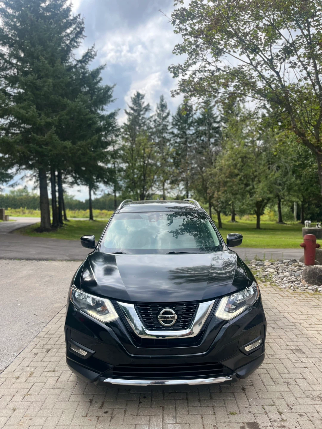 2019 Nissan Rogue- Mint Condition