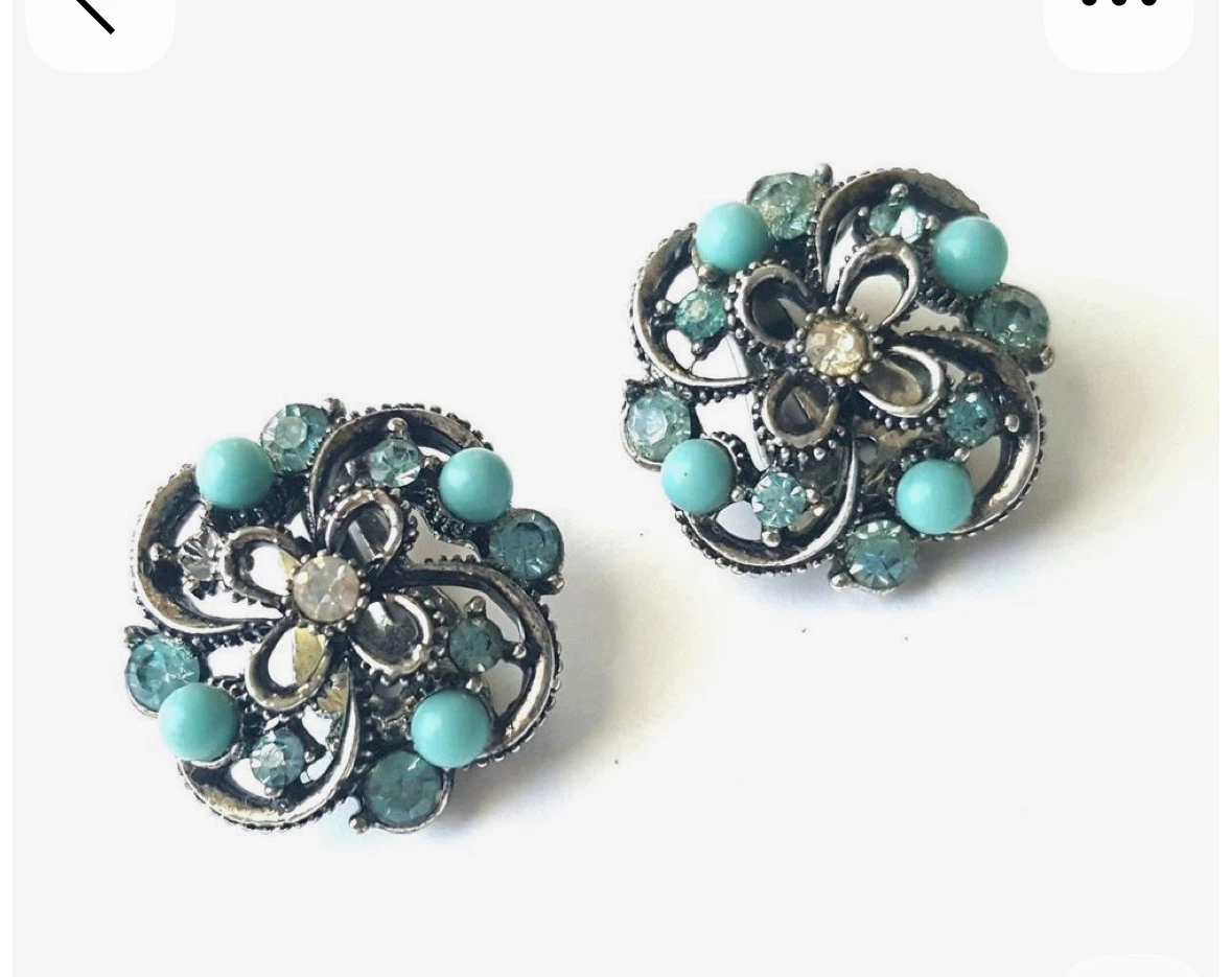 Vintage-style turquoise clip-on earrings