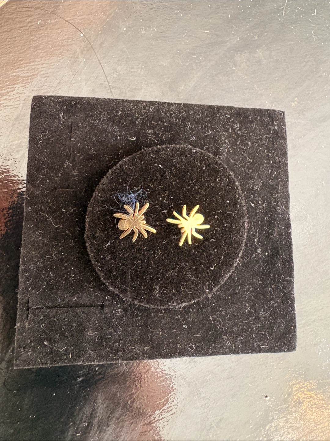 Gold-tone spider stud earrings - photo 2
