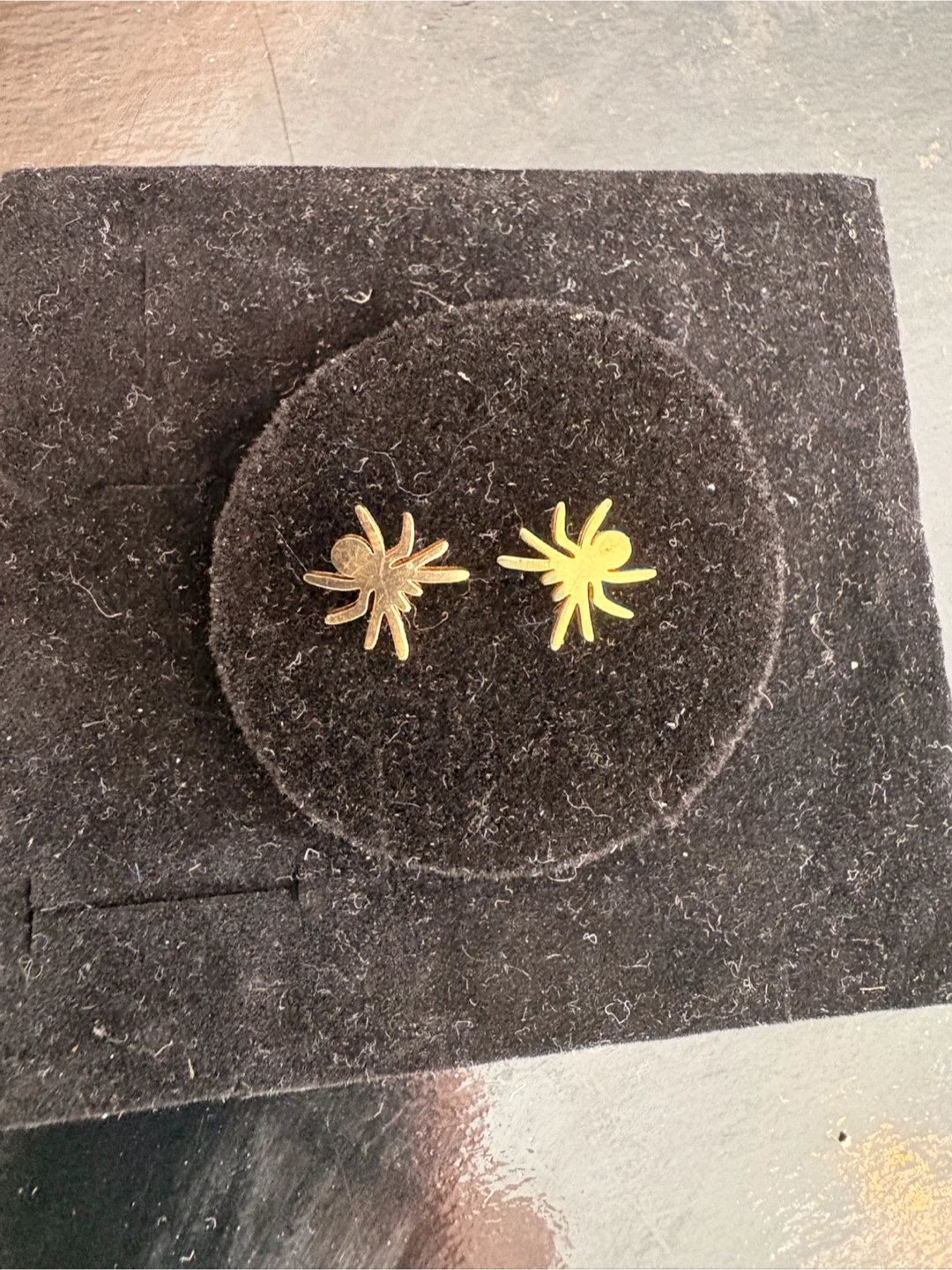 Gold-tone spider stud earrings - photo 3