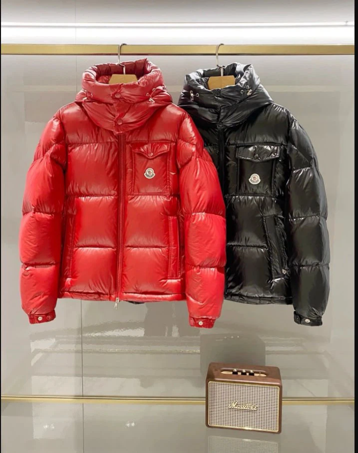 Moncler Black Puffer Jacket - photo 2