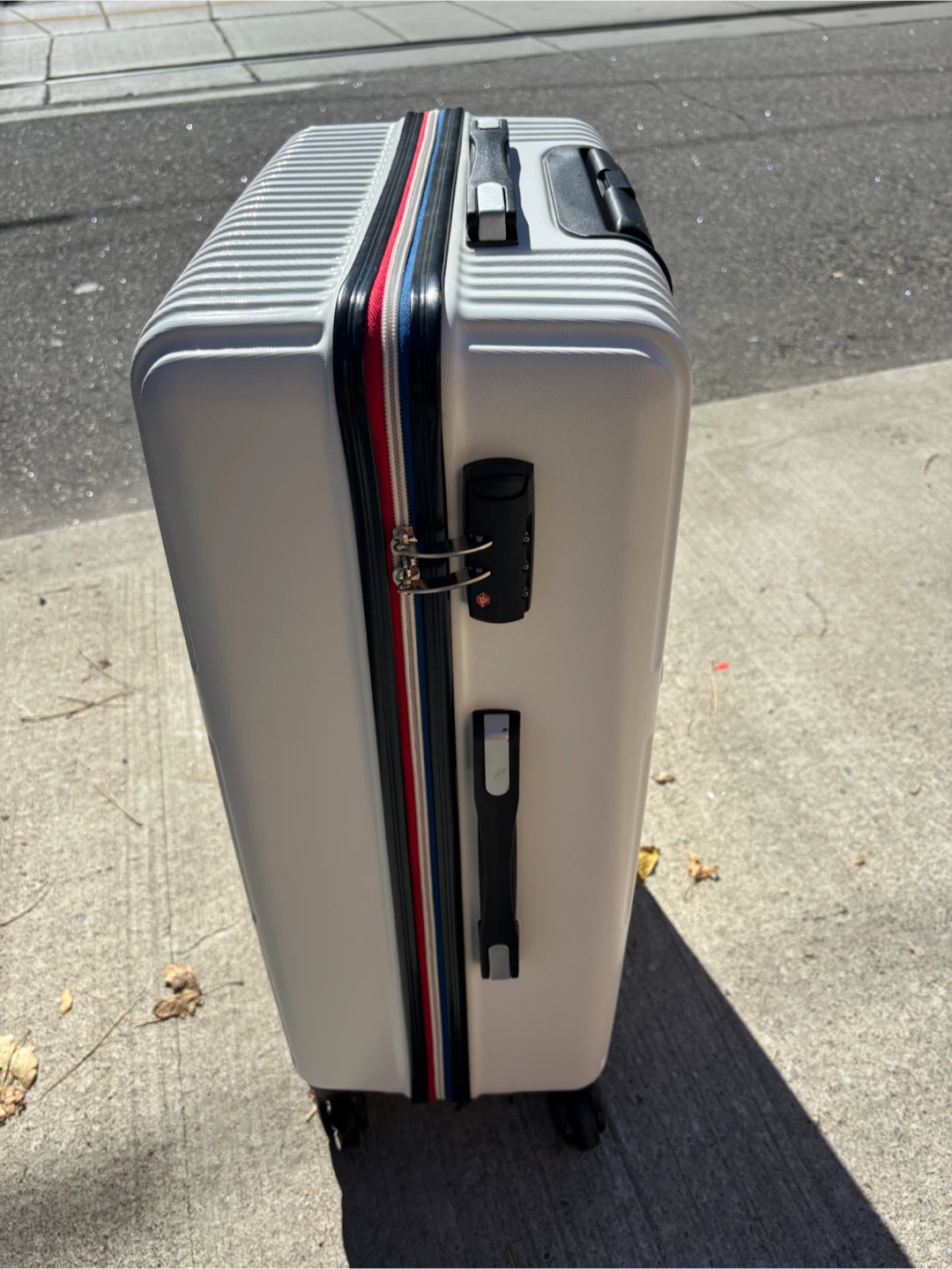 Medium check in Luire Viaje Hard-Shell Suitcase - photo 3
