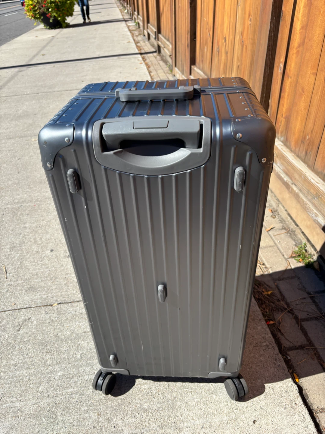 Large check in luggage - photo 4