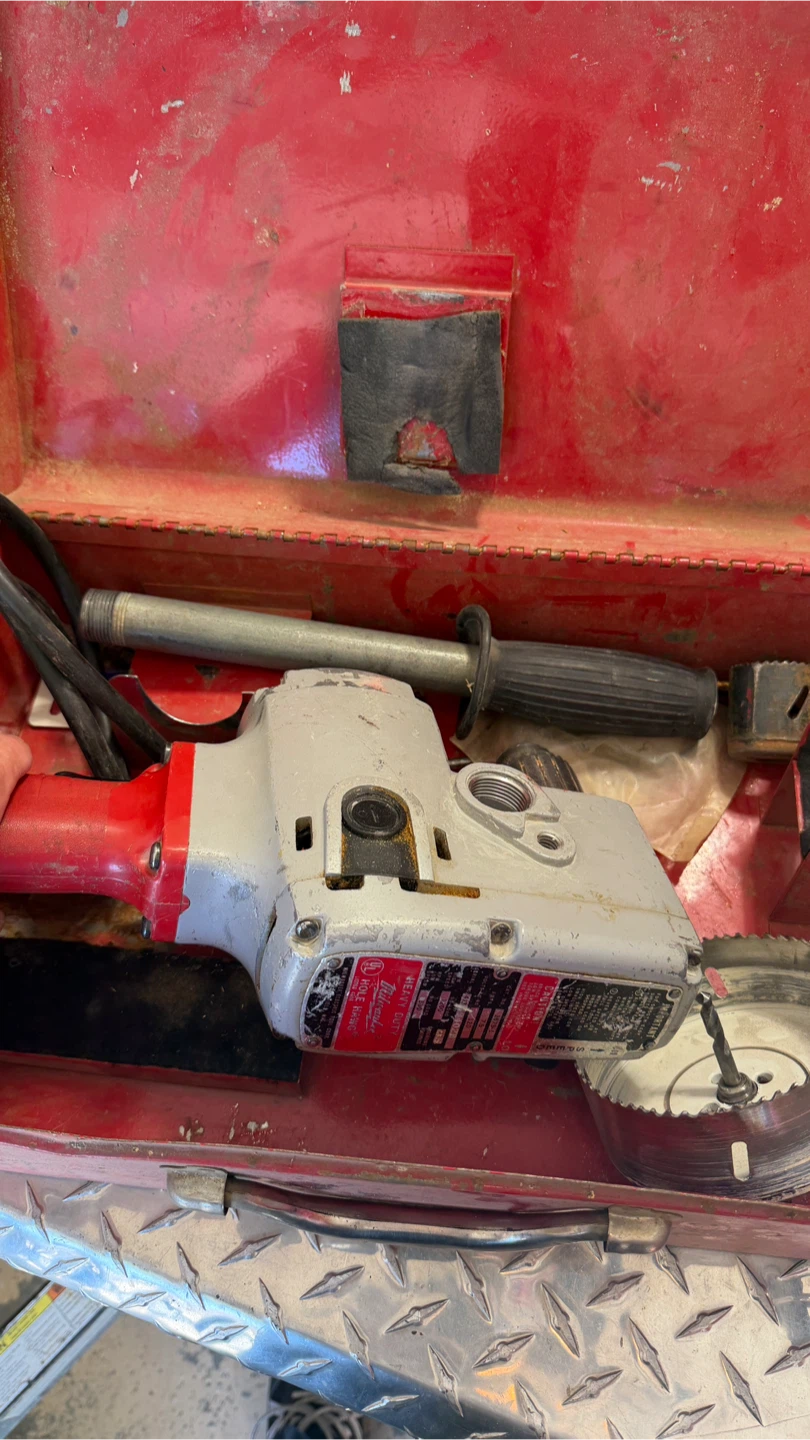 Milwaukee Hole Hawg Heavy Duty Drill