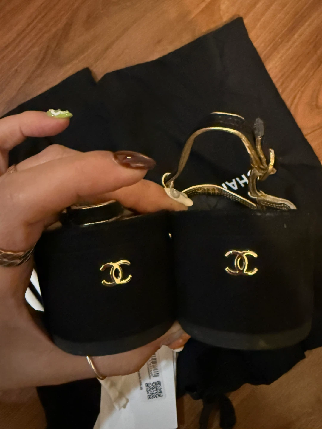 Chanel Black and Gold Sandals - photo 5