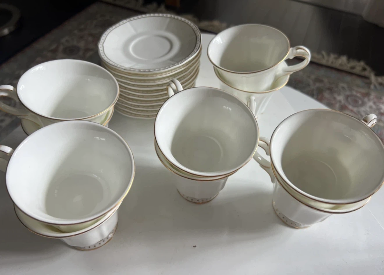 Tea Cups and Saucers - photo 3