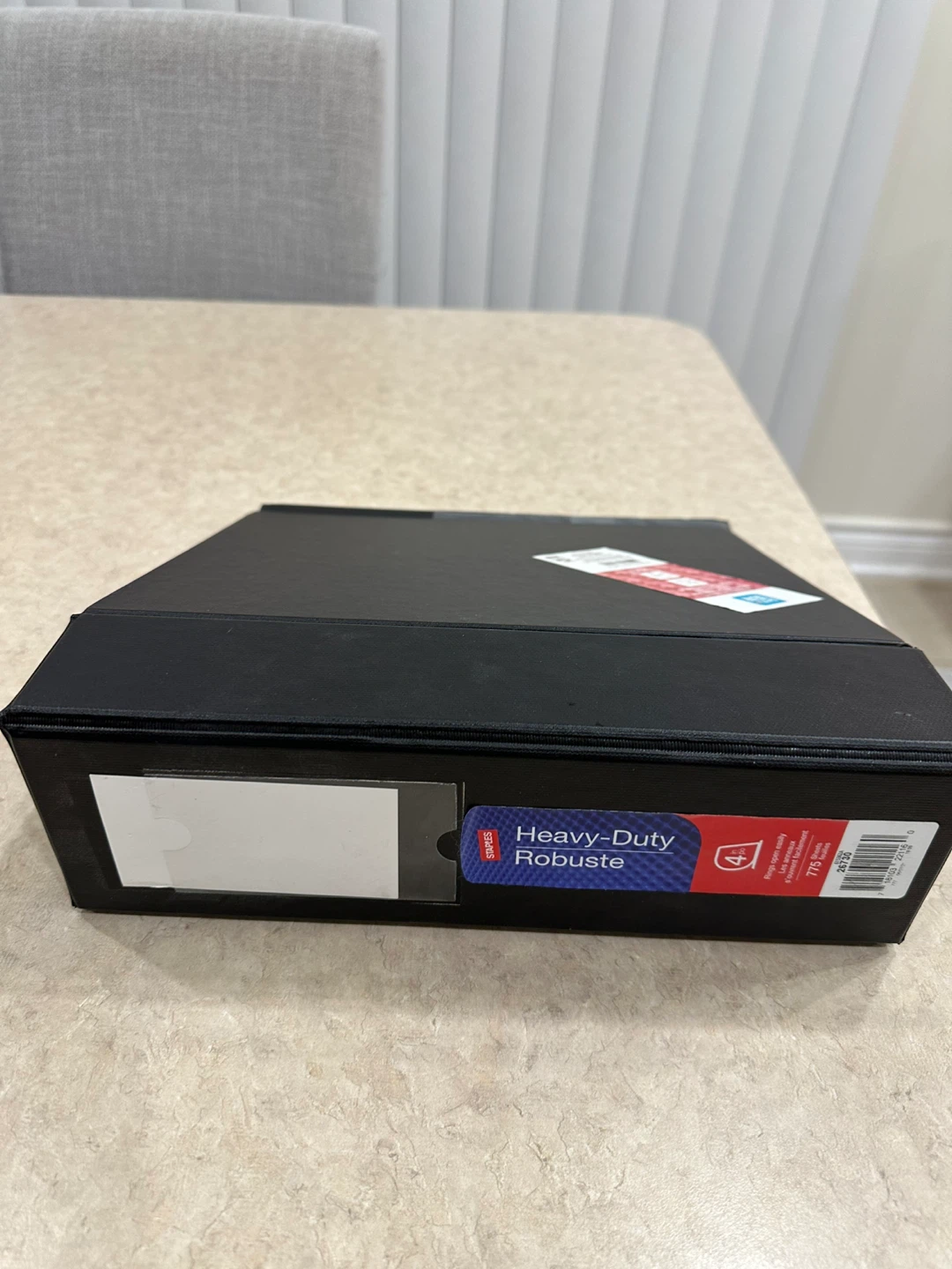 Staples Heavy-Duty 4-Inch Binder