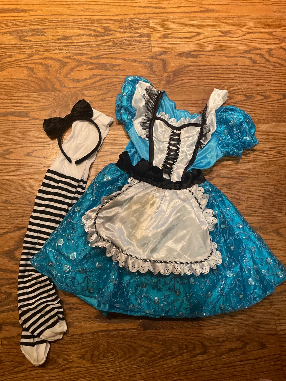 Spirit Halloween Alice Child Costume - photo 2