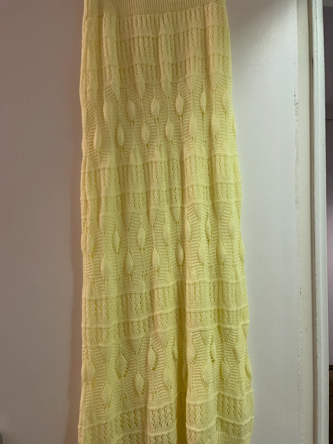 Yellow Knit Sleeveless Top and skirt - photo 2
