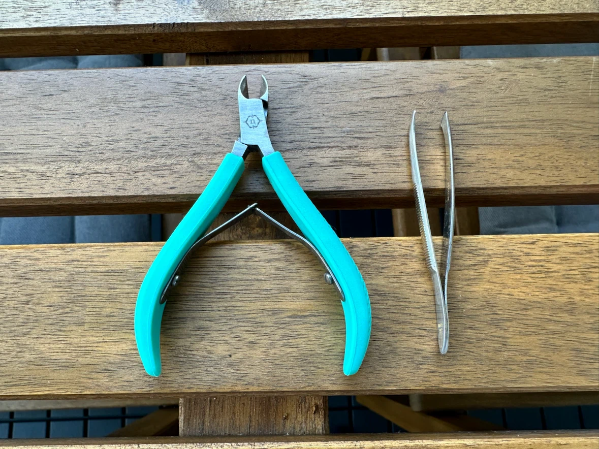 Nanette Lepore Cuticle Nipper and Filax Tweezers