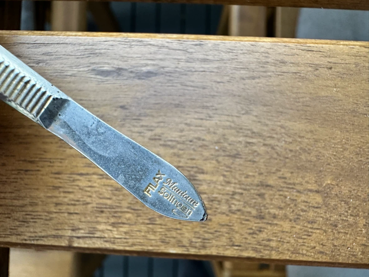 Nanette Lepore Cuticle Nipper and Filax Tweezers - photo 5