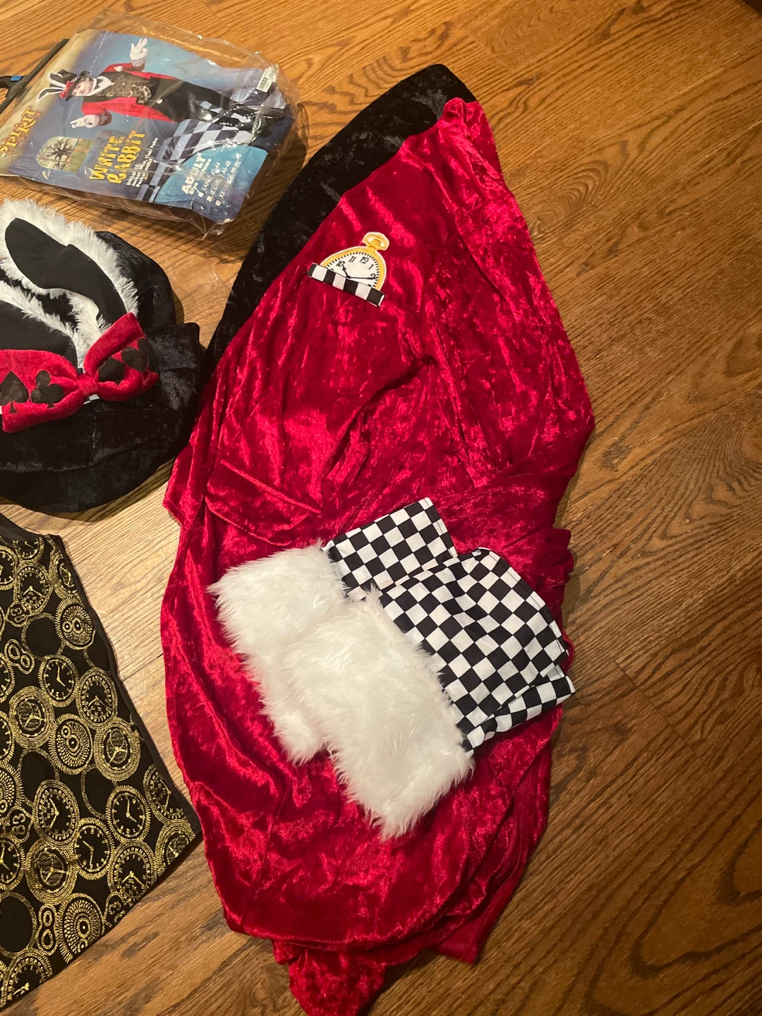 Spirit Halloween White Rabbit Adult Costume - photo 4